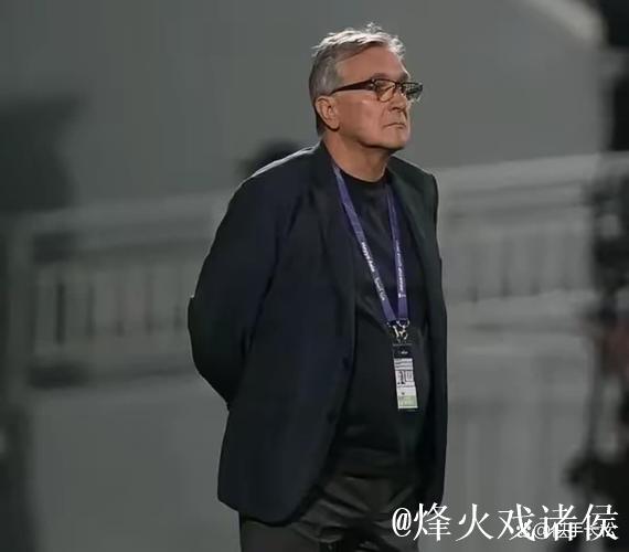 71岁前国足主教练伊万正式告别教练生涯