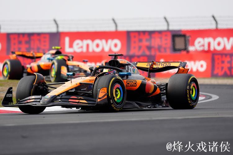 F1中国站：皮亚斯特里称王，迈凯伦车队霸占前两名